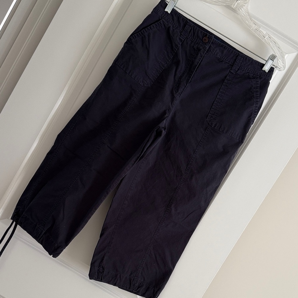 Karen Scott Navy Capris